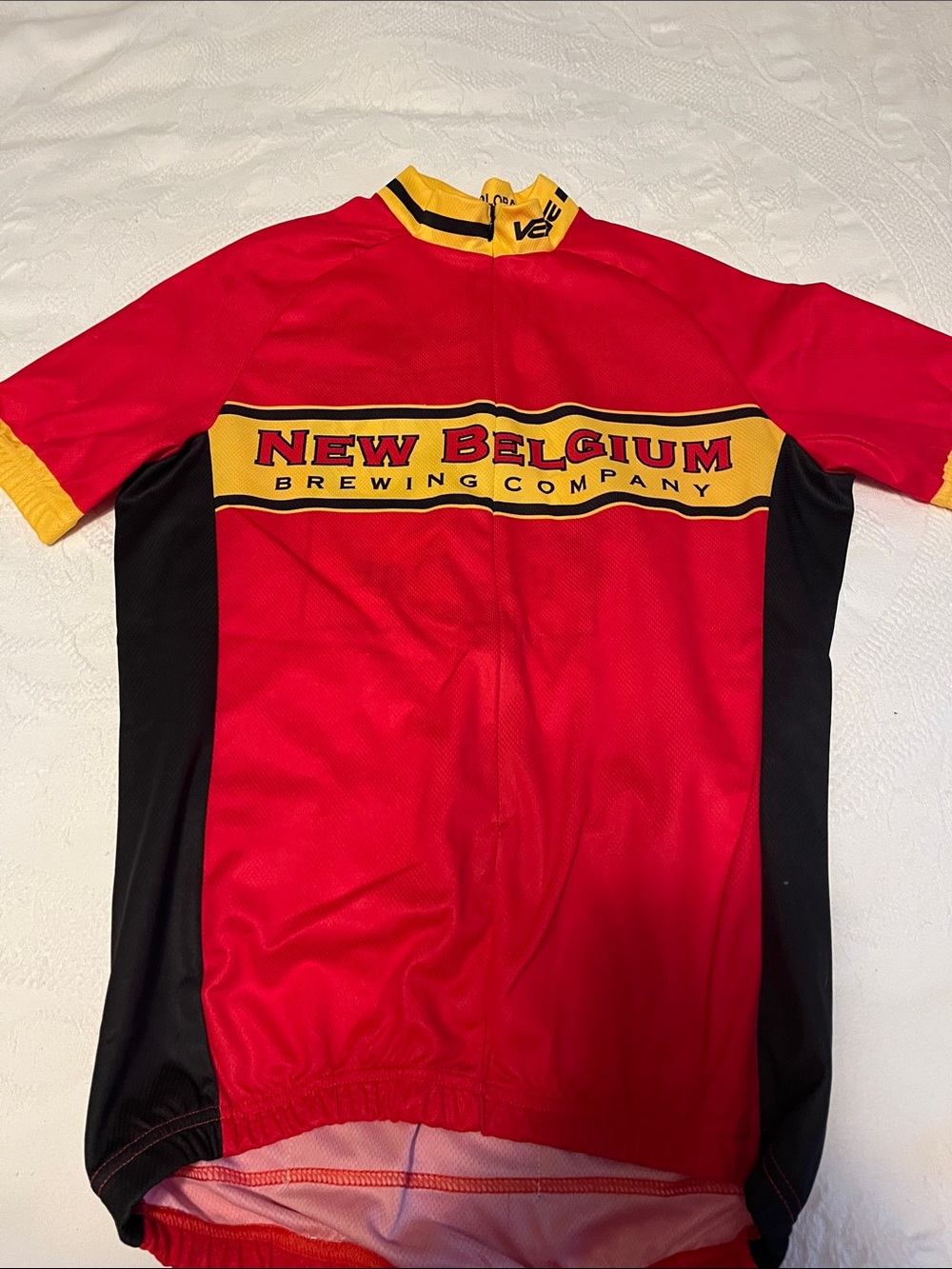 Verge cycling jersey size medium in perfect condition
